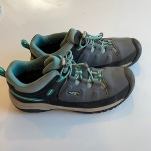 Keen waterproof hiking shoes